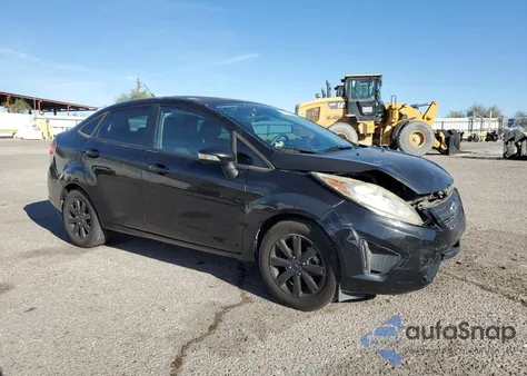 2013 Ford Fiesta Se z USA, uszkodzony, nr VIN 3FADP4BJ1DM194072